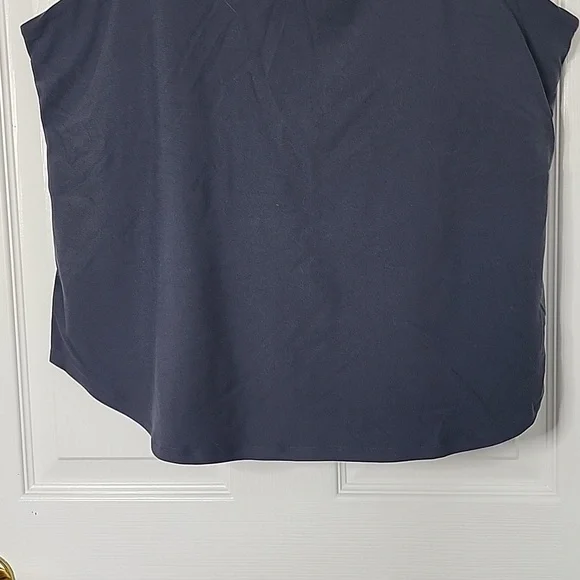 OLD NAVY ACTIVE WOMAN'S MUSCLE TOP XXL - Picture 4 of 11
